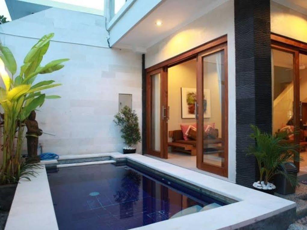 Villa Anyelir Семиняк Екстериор снимка